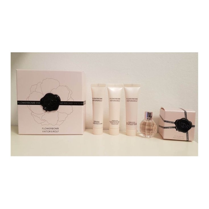 Viktor & Rolf Flowerbomb Eau De Toilette 7ml + Leche Corporal 15ml + Crema Corporal 15ml + Gel De Ducha 15ml
