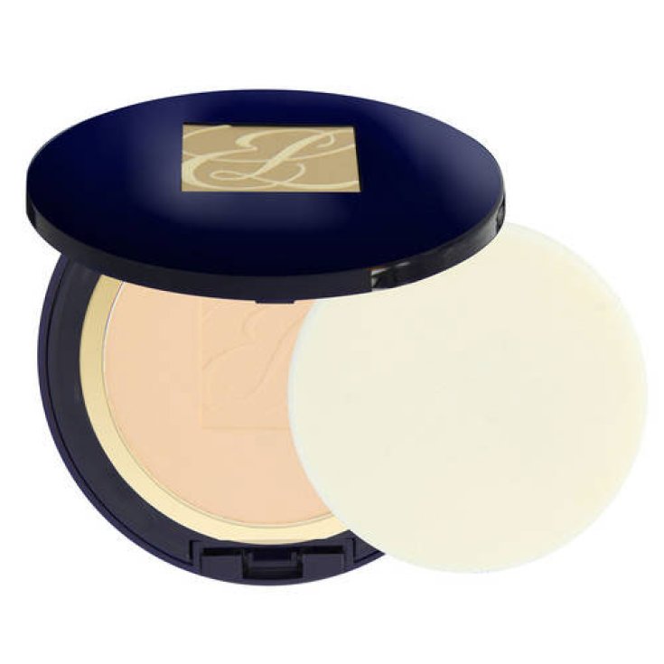 Maquillaje en polvo Double Wear Stay-in-Place de Estee Lauder SPF10 en 4C1 beige para exteriores 03